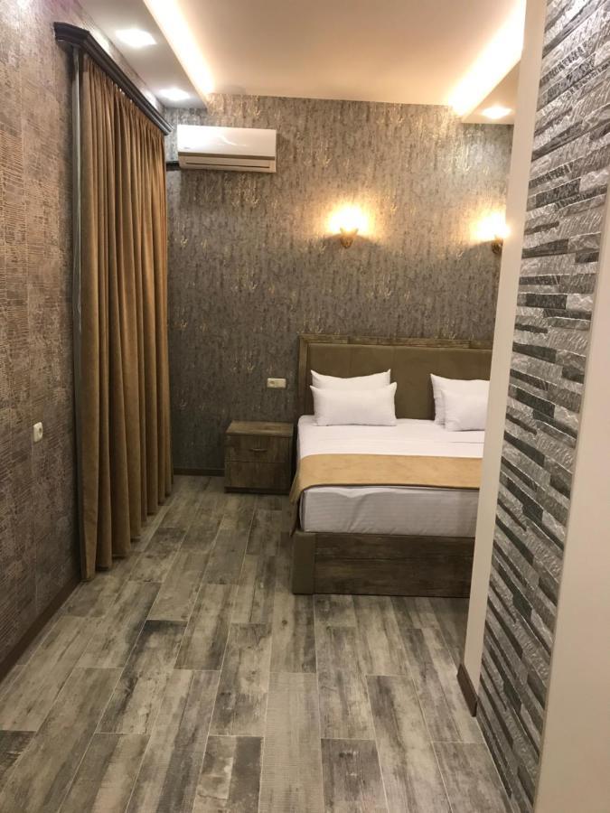 Street51 Hostel Yerevan Ngoại thất bức ảnh