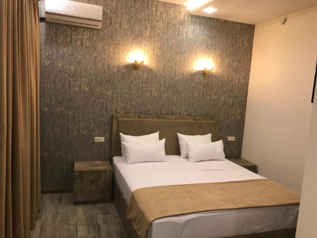Street51 Hostel Yerevan Ngoại thất bức ảnh