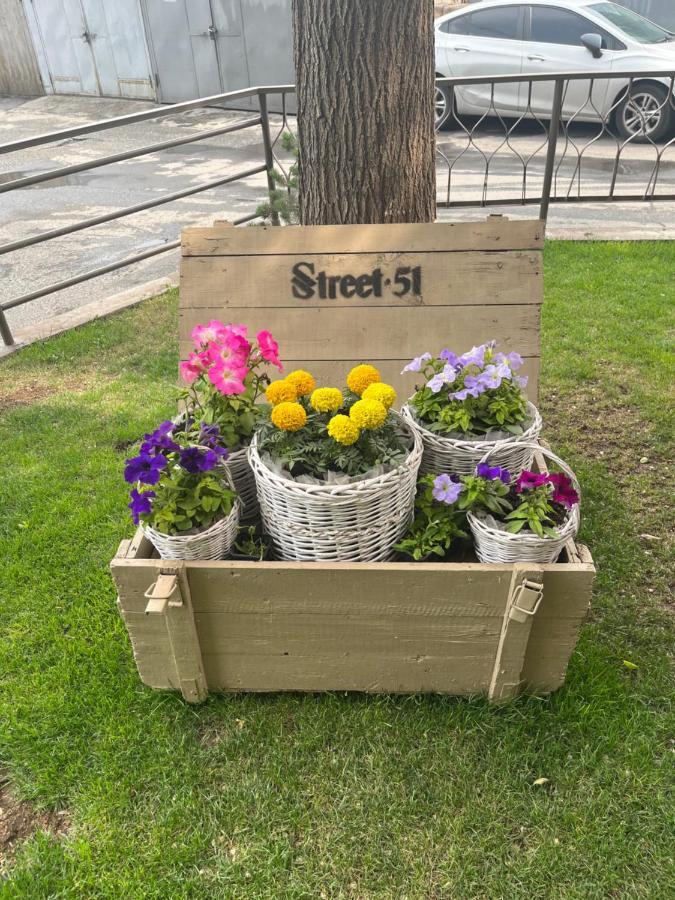 Street51 Hostel Yerevan Ngoại thất bức ảnh