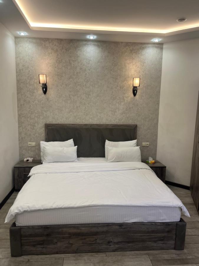 Street51 Hostel Yerevan Ngoại thất bức ảnh