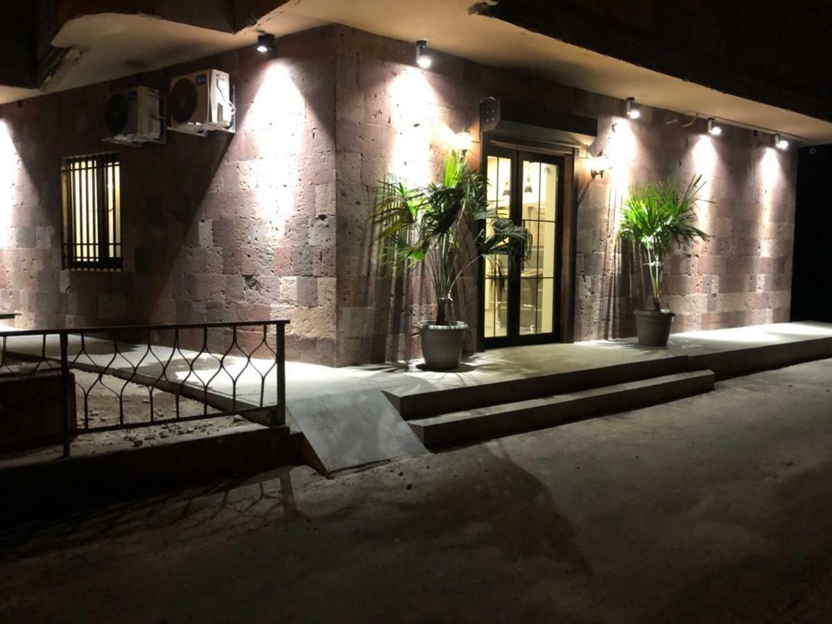 Street51 Hostel Yerevan Ngoại thất bức ảnh